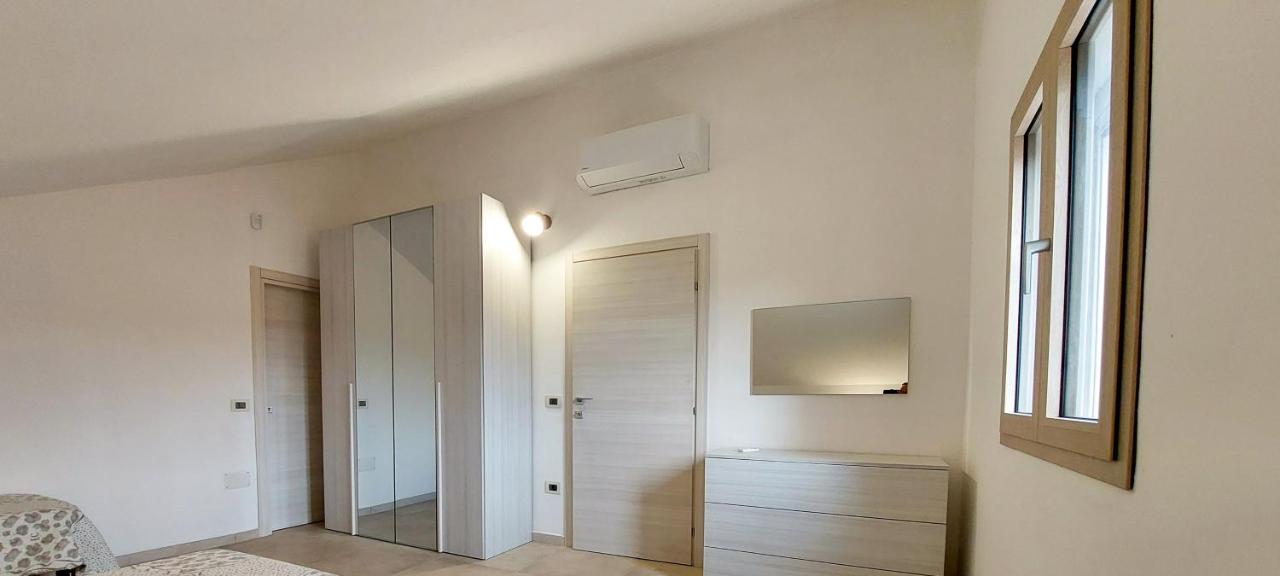 Appartamento Brigida Bilocale 3 Posti Vicino Al Centro San Teodoro  Buitenkant foto